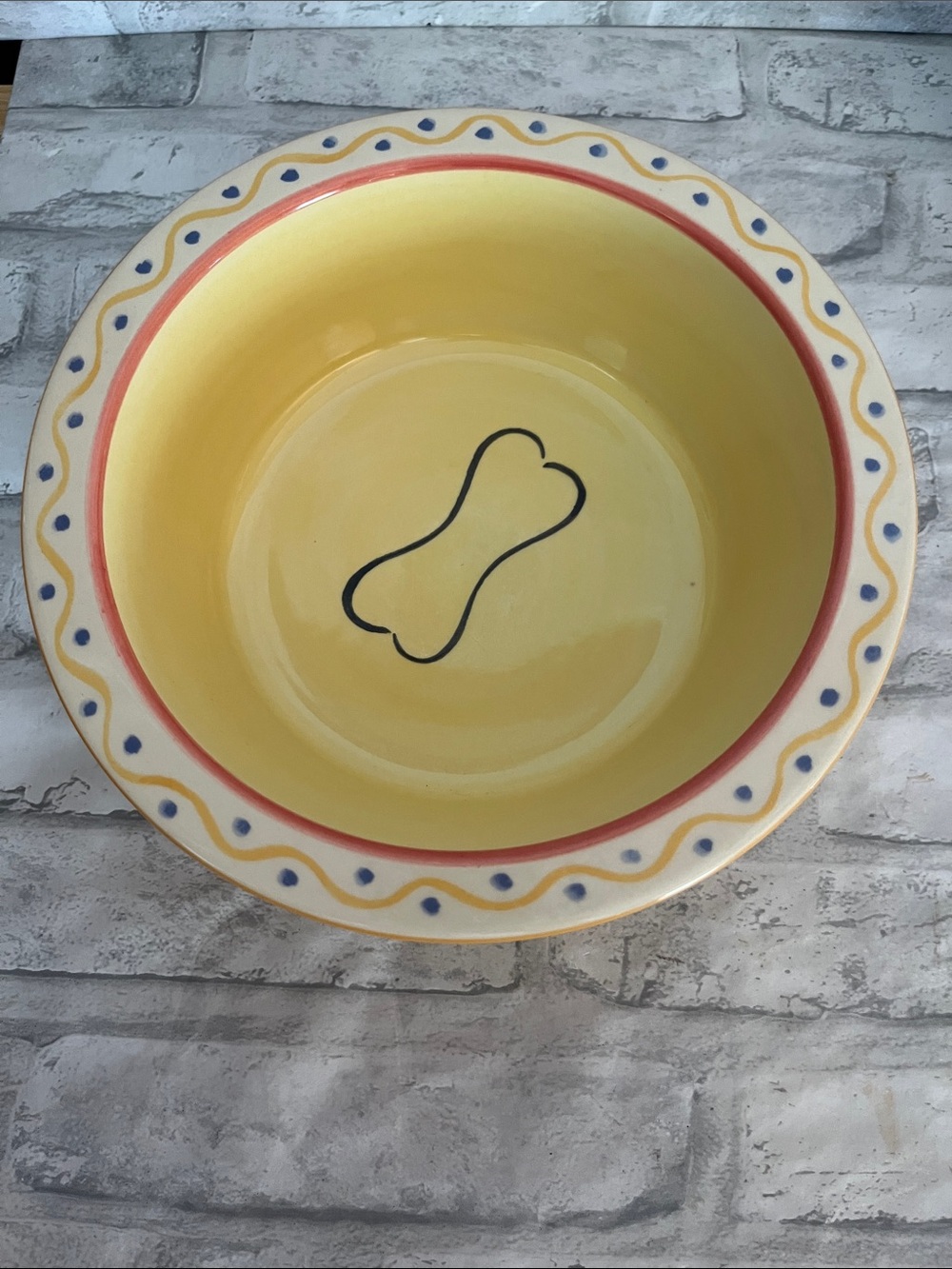 Pfaltzgraff Yellow Ceramic Dog Bowl Painted Bone Motif pistoulet Jane Kolpen